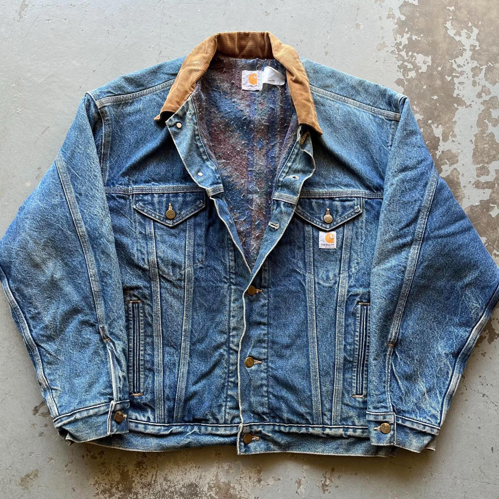Vintage Denim Carhartt Aztec Blanket Lined Trucker Jacket Graphic Tee – Everyday Comfort · Top Pick For Any Outfit