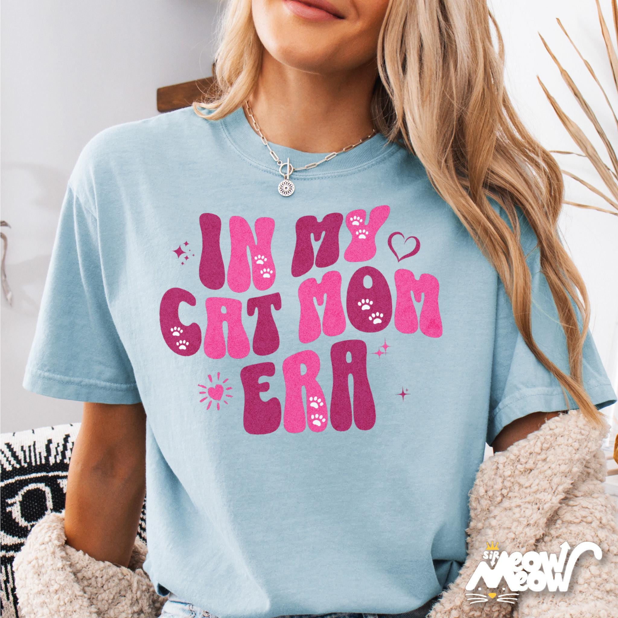In My Cat Mom Era Shirt Cute Groovy Cat Lover T Shirt Retro Cat Mom Tee for Women Trendy Gift for Cat Moms Graphic Tee – Bold Style · High-Quality Print