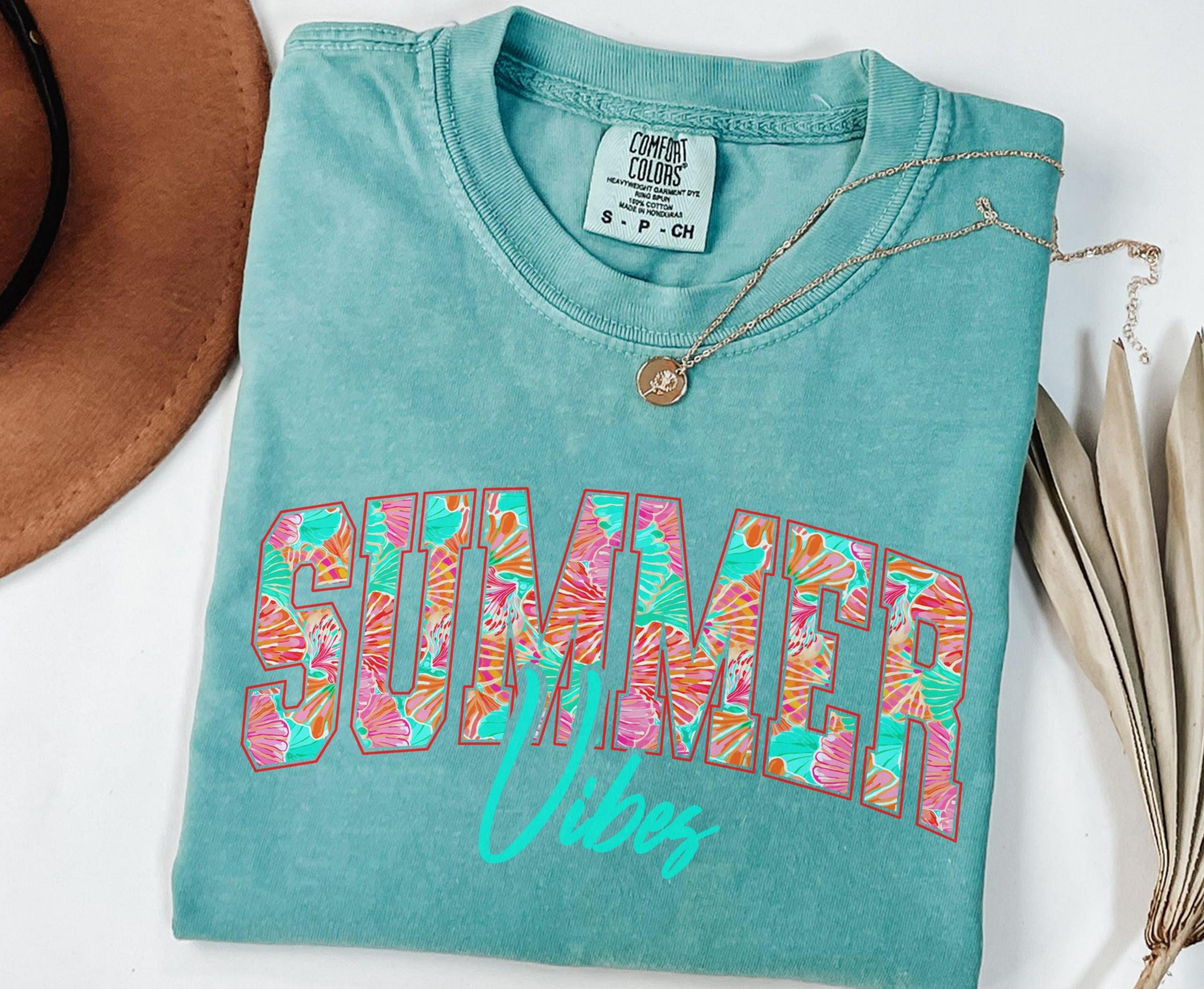 Summer Vibes Shirt Floral Retro Tee Vacation Shirt Cute Beach Shirt Summer Aesthetic Tee for Lake Trip Graphic Tee – Premium Graphic · High-Quality Print