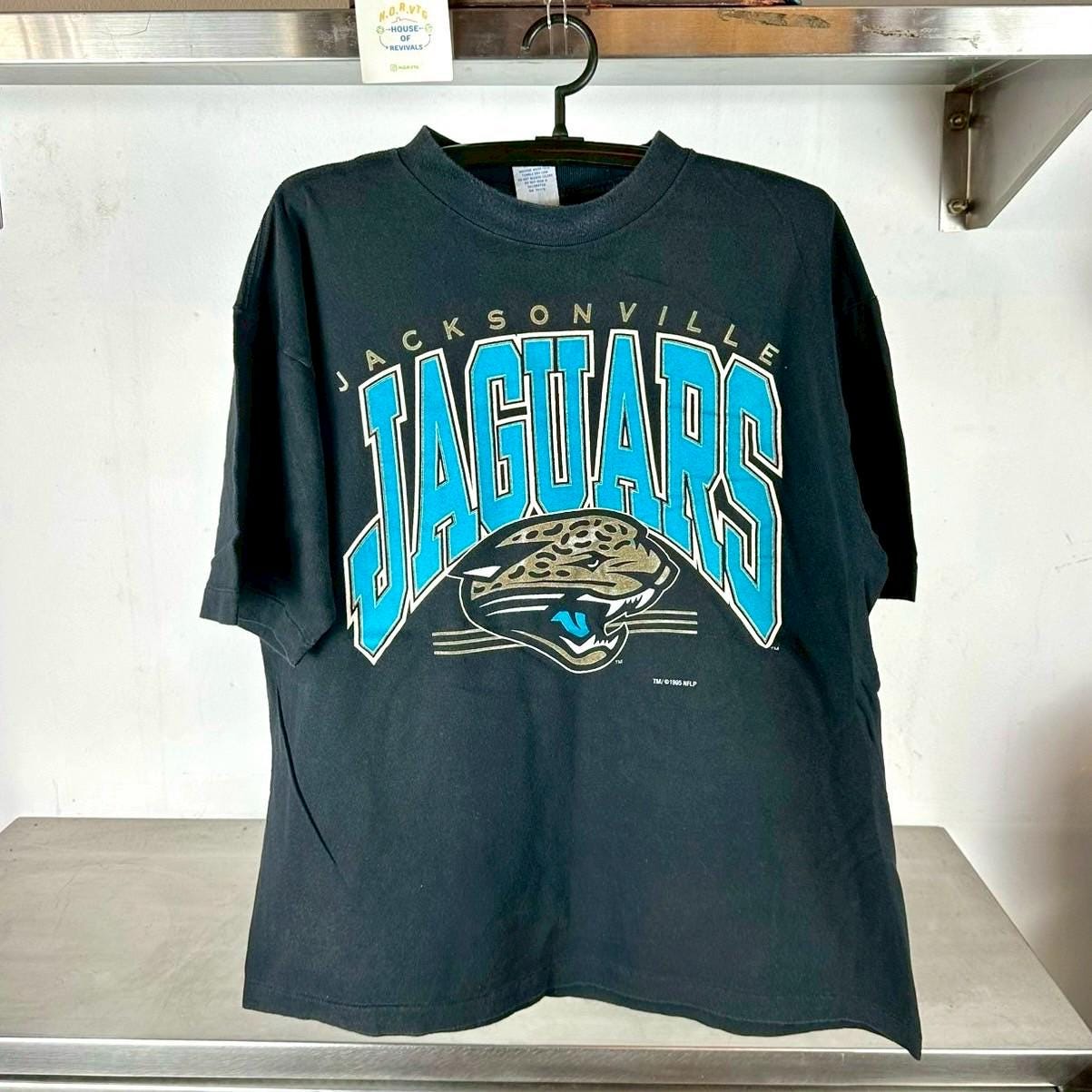 Vintage 1995 Jacksonville Jaguars Football XL single stitch T shirt Sports Tshirts Vintage NFL Tshirt Graphic Tee – Easygoing Wear · High-Quality Print