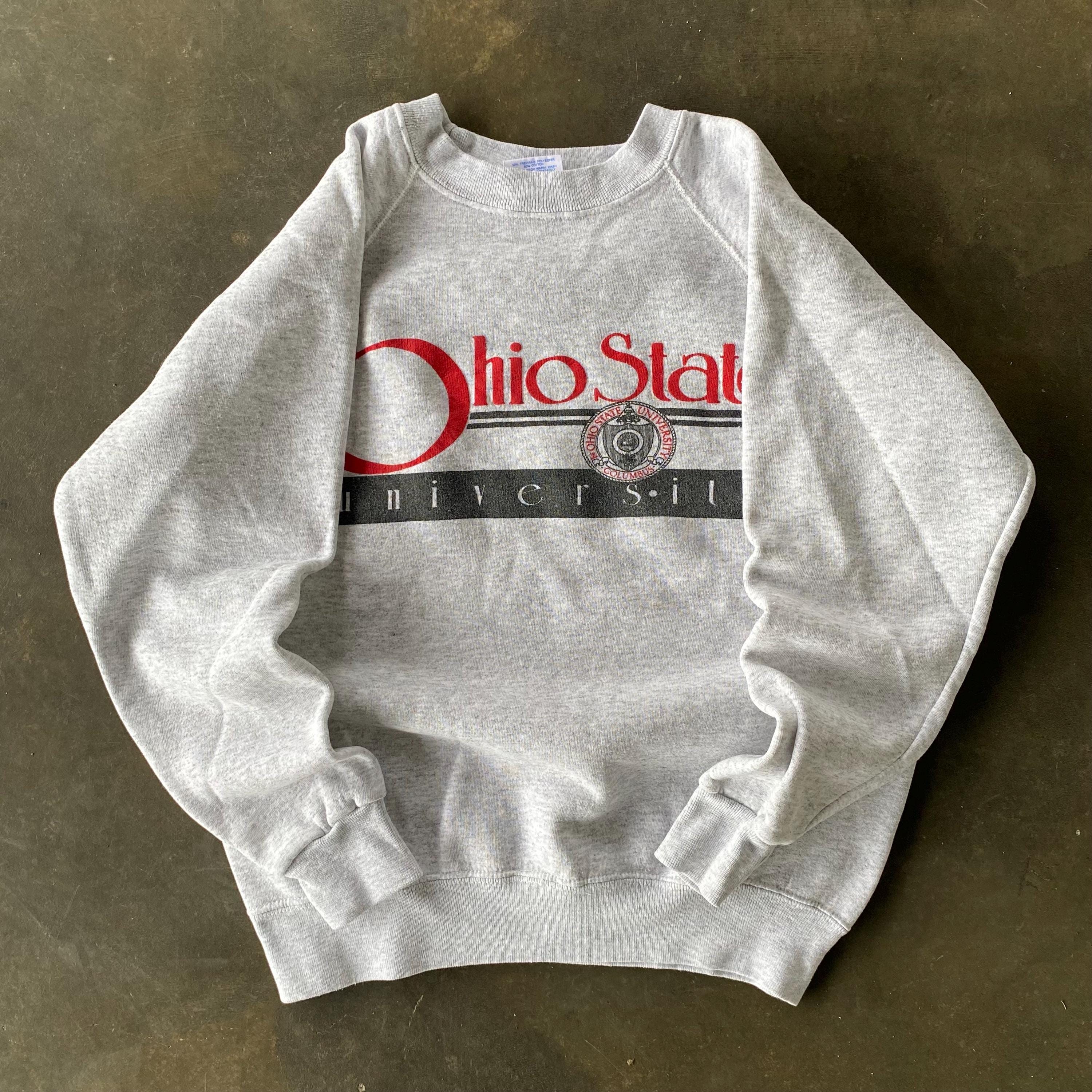 Vintage 90s Santee Tag Ohio University Spellout Big Logo Printed Sweatshirt Crewneck Pullover Sweater Retro UniversityColour Gray Size NA Sweatshirt – Aesthetic Look · Trending Graphic Apparel