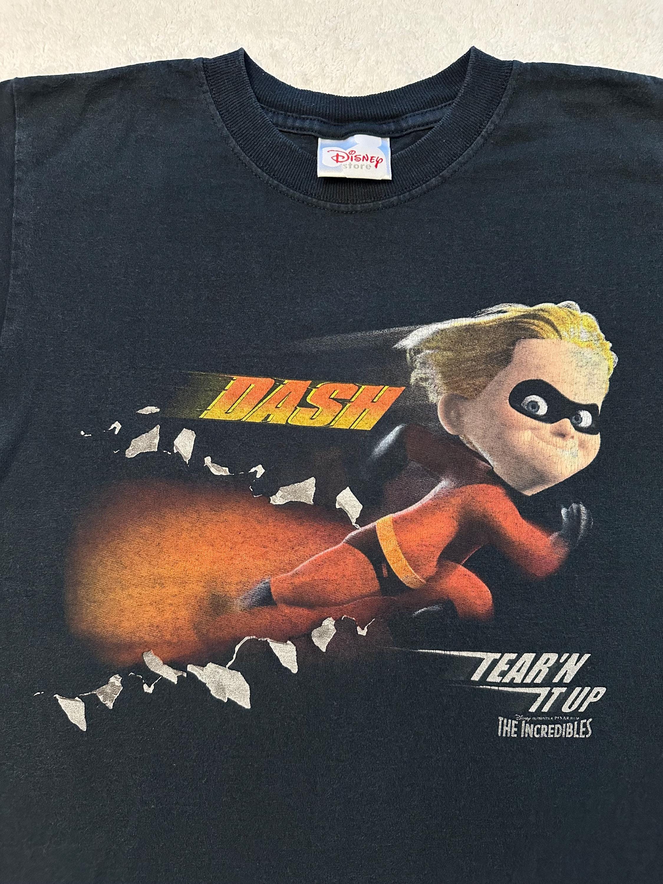 Vintage 2000s Y2K The Incredibles Dash Disney Store Movie Promo Art T Shirt XS S Graphic Tee – Aesthetic Look · Top Pick For Any Outfit