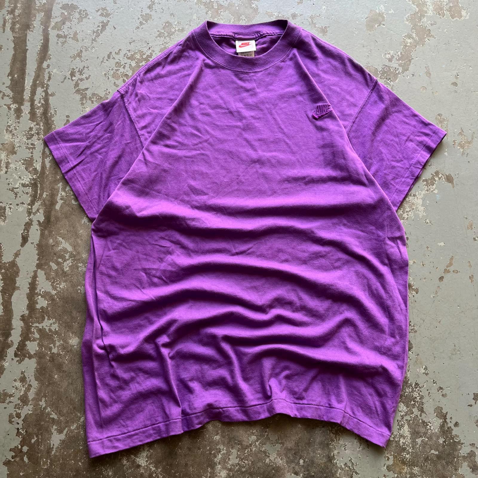 Vintage Deadstock 90s Purple Nike Embroidered One Size Shirt Graphic Tee – Premium Graphic · Must-Have Style