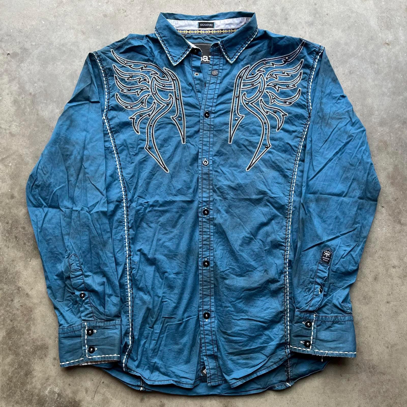 Vintage Y2K Roar Affliction Western Grunge Button Up Shirt Graphic Tee – Premium Graphic · Perfect For Daily Wear