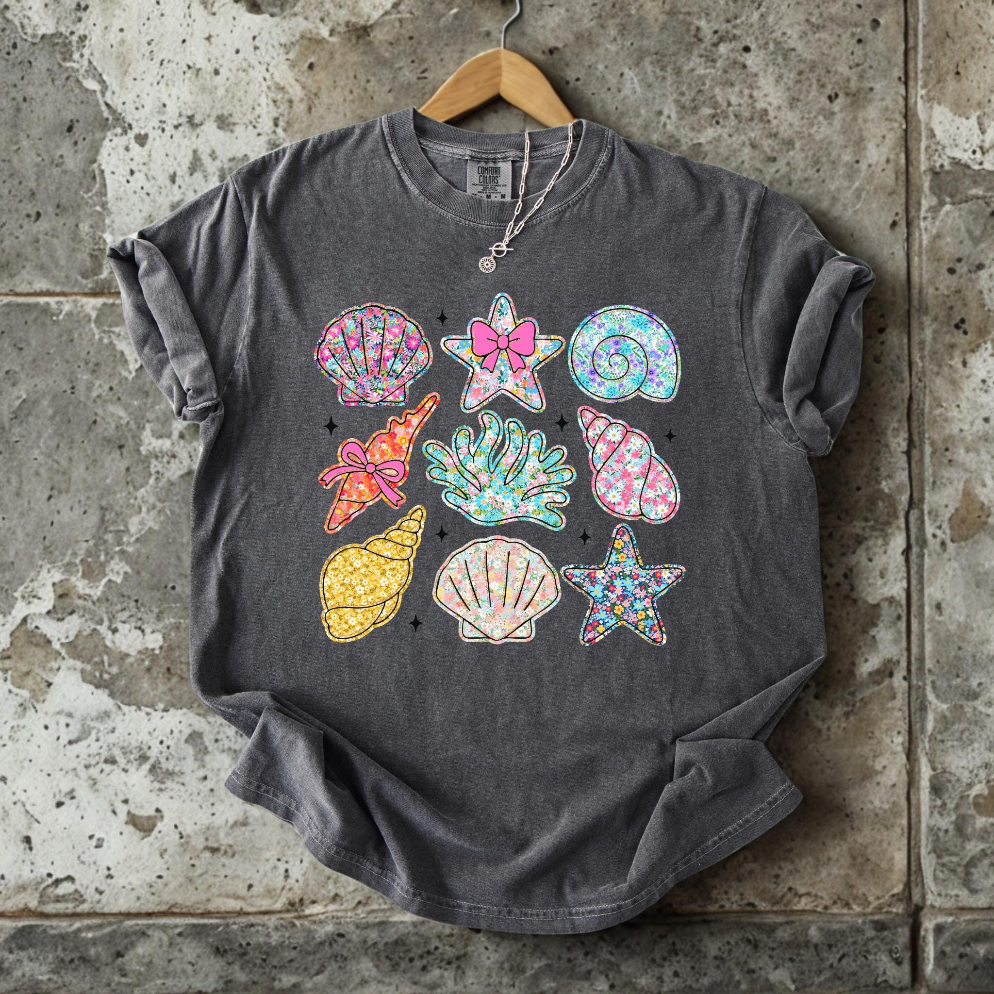 SeaShell Shirt Beach T Shirt Summer Woman Shirt Aesthetic Shirt Ocean Animal Shirt Ocean Lover Gift Cute women shirt Graphic Tee – Soft Feel · Must-Have Style