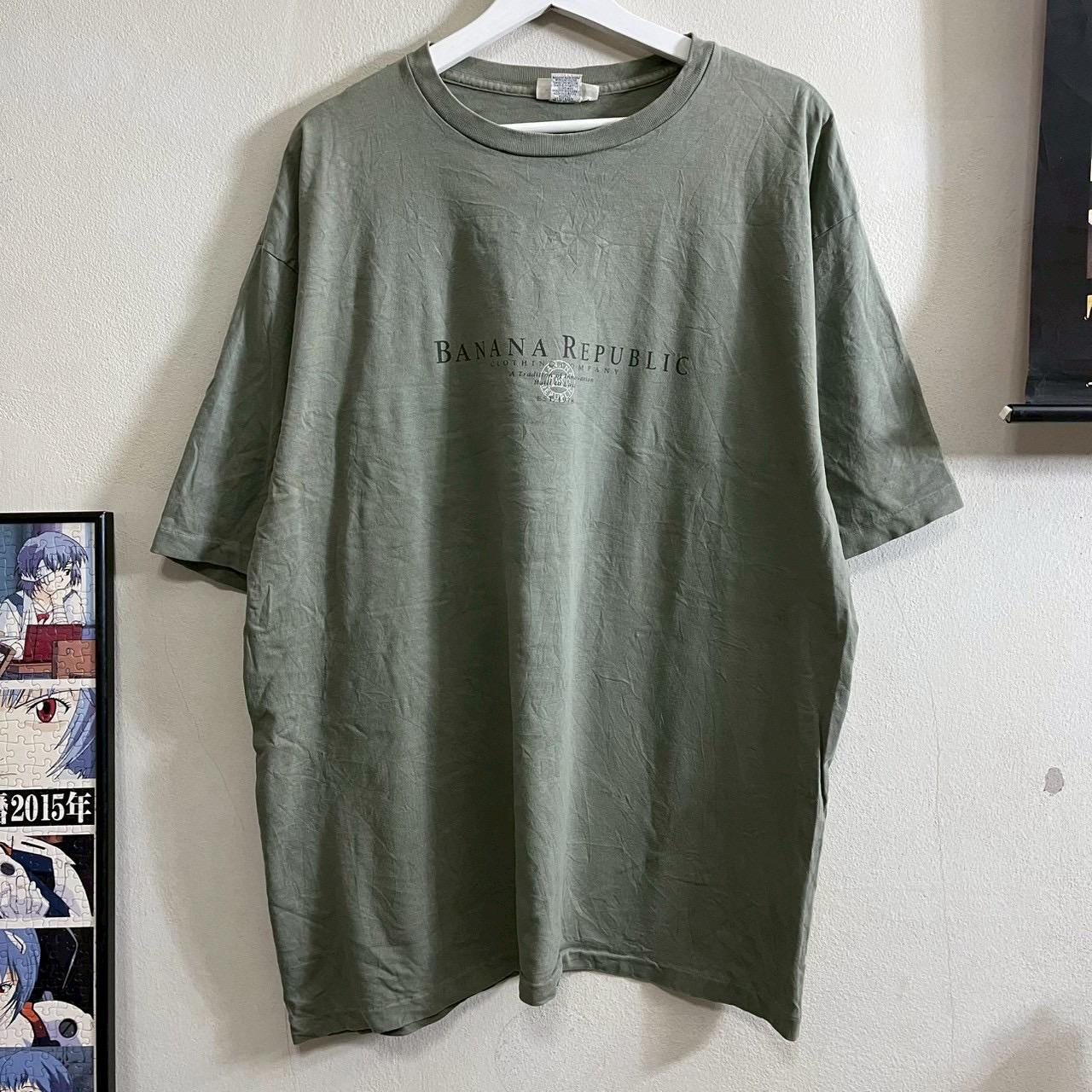 Vintage Banana Republic T shirt size L Graphic Tee – Bold Style · High-Quality Print