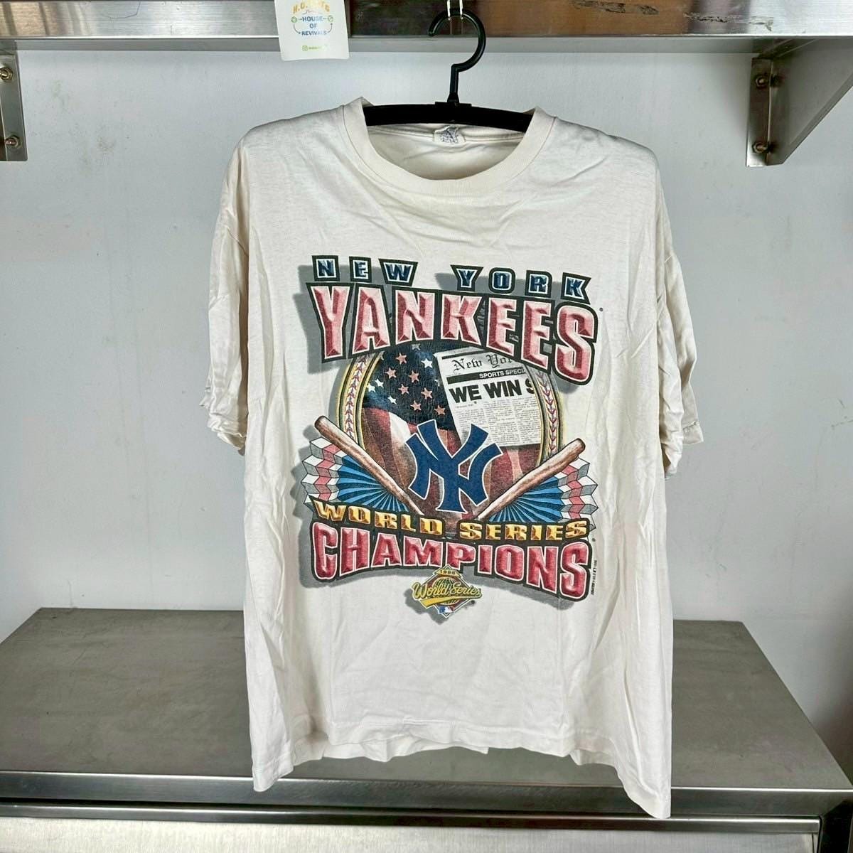 Vintage 1996 New York Yankees Champions MLB Large T Shirt Vintage Sports shirt Vintage MLB shirt Yankees Tshirt Graphic Tee – Aesthetic Look · Trending Graphic Apparel