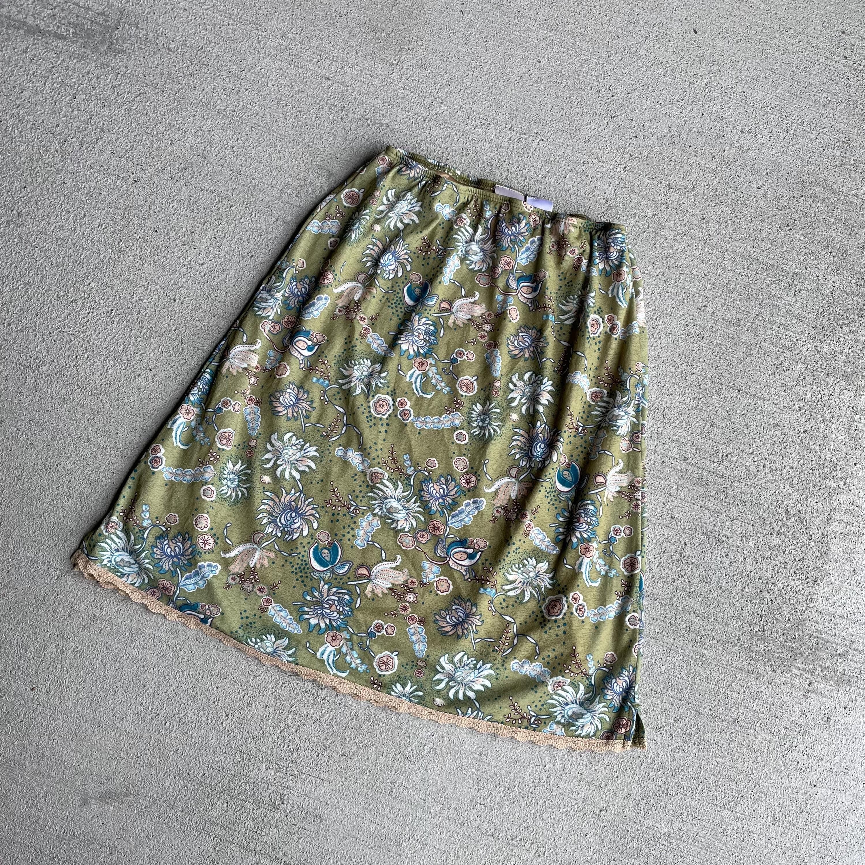 y2k vintage 2000s green floral fairy midi skirt size s small Graphic Tee – Warm & Stylish · Perfect For Daily Wear