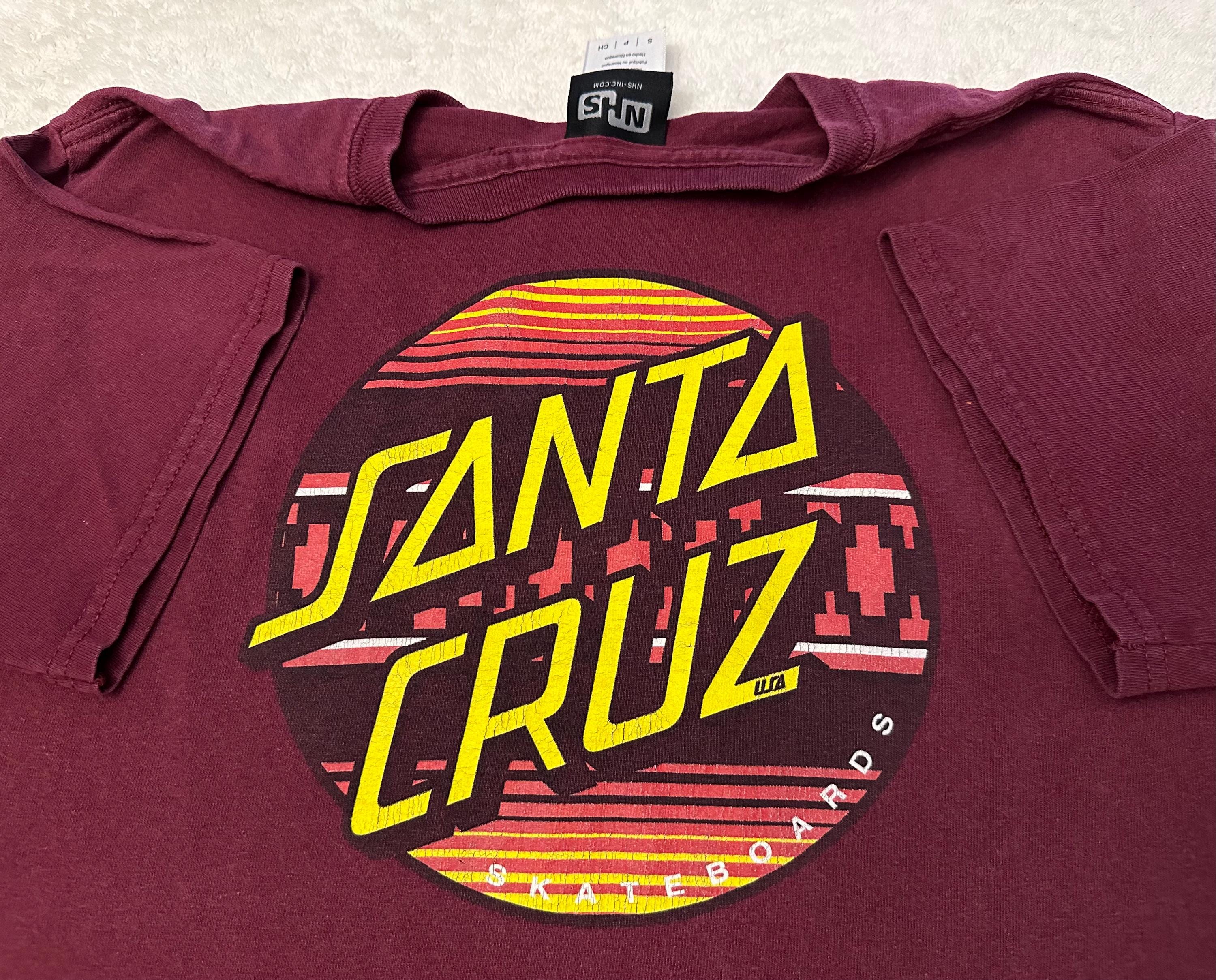 Vintage 2000s Y2K Santa Cruz Skateboard Red Dot Skater Streetwear NHS T Shirt S Graphic Tee – Bold Style · Must-Have Style