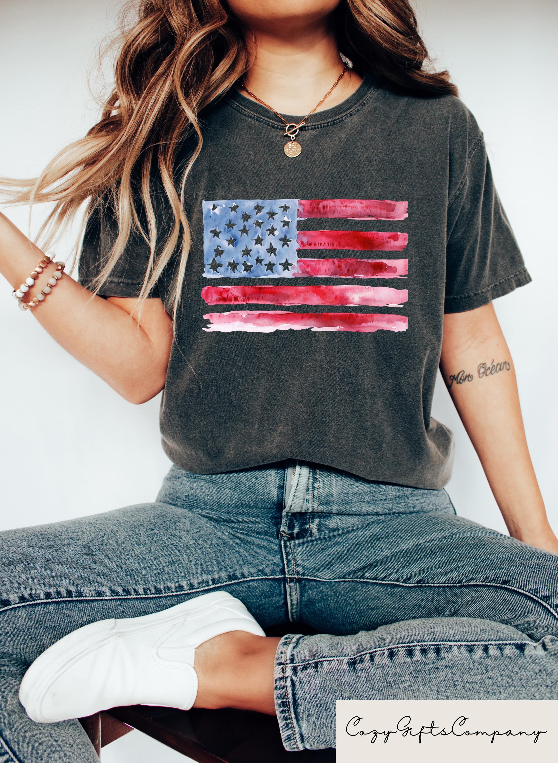 Retro Comfort American Flag Shirt USA Flag T shirt 4th Of July Outfit Women39s Independence Day Gift Patriotic Mom Crewneck Graphic Tee – Everyday Comfort · Must-Have Style