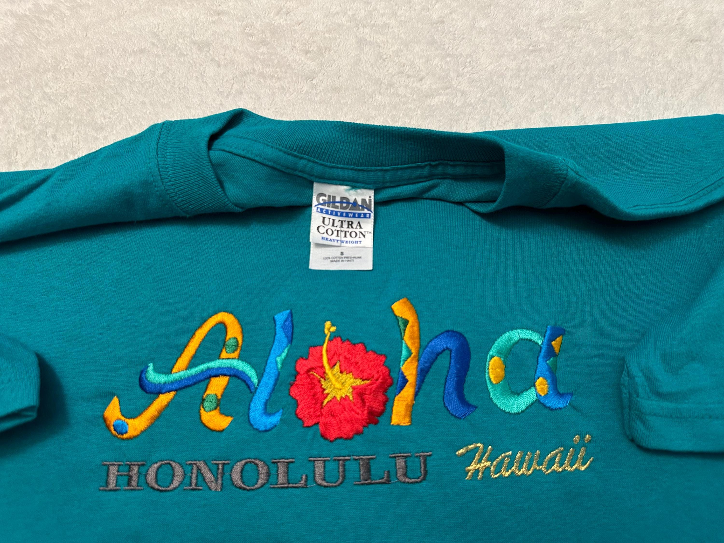 Vintage 90s Y2K Aloha Honolulu Hawaii Hawaiian Flowers Embroidery T Shirt S NEW Graphic Tee – Bold Style · Perfect For Daily Wear
