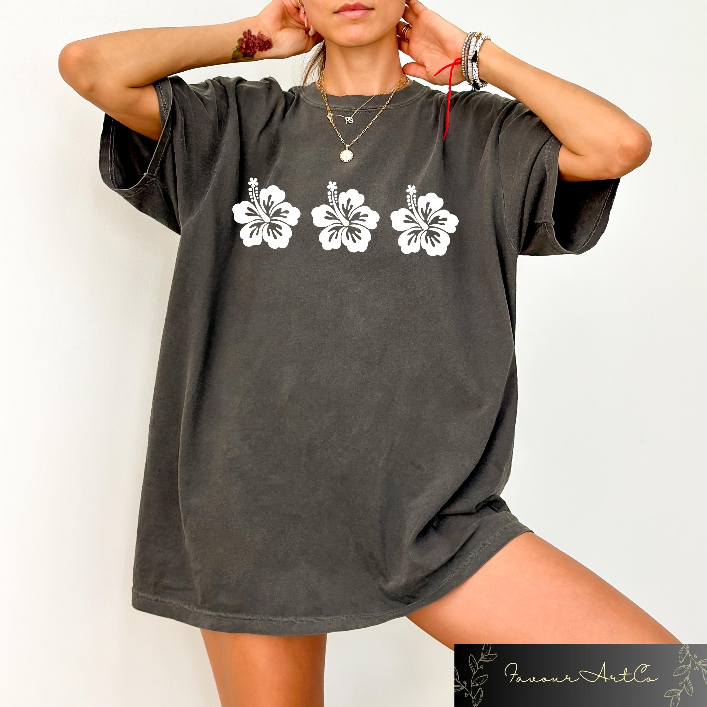 Retro Comfort Hibiscus Flower T shirt Women39s Summer Shirt Summer Holiday Crewneck Tropical Flower Gift Aesthetic Women Apparel Graphic Tee – Warm & Stylish · Must-Have Style