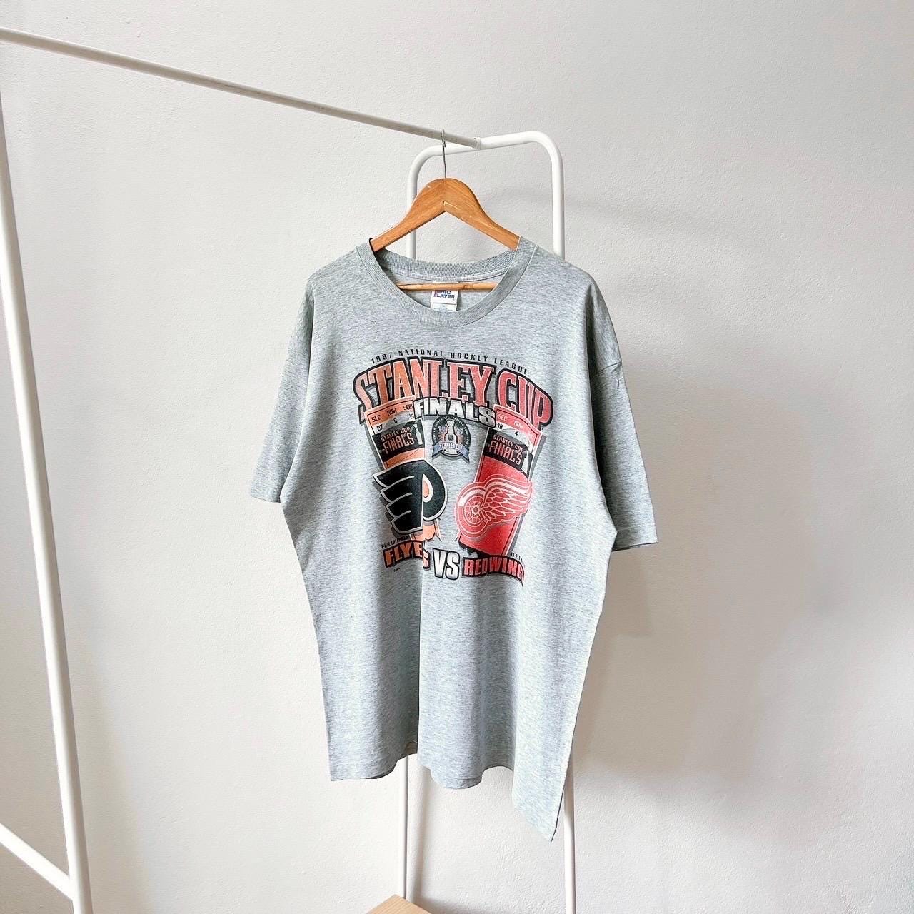 Vintage 90s Detroit Red Wings Vs Philadelphia Flyers 1997 NHL hockey vintage Pro player made in USA gray t shirt XL Graphic Tee – Feel-Good Design · Trending Graphic Apparel