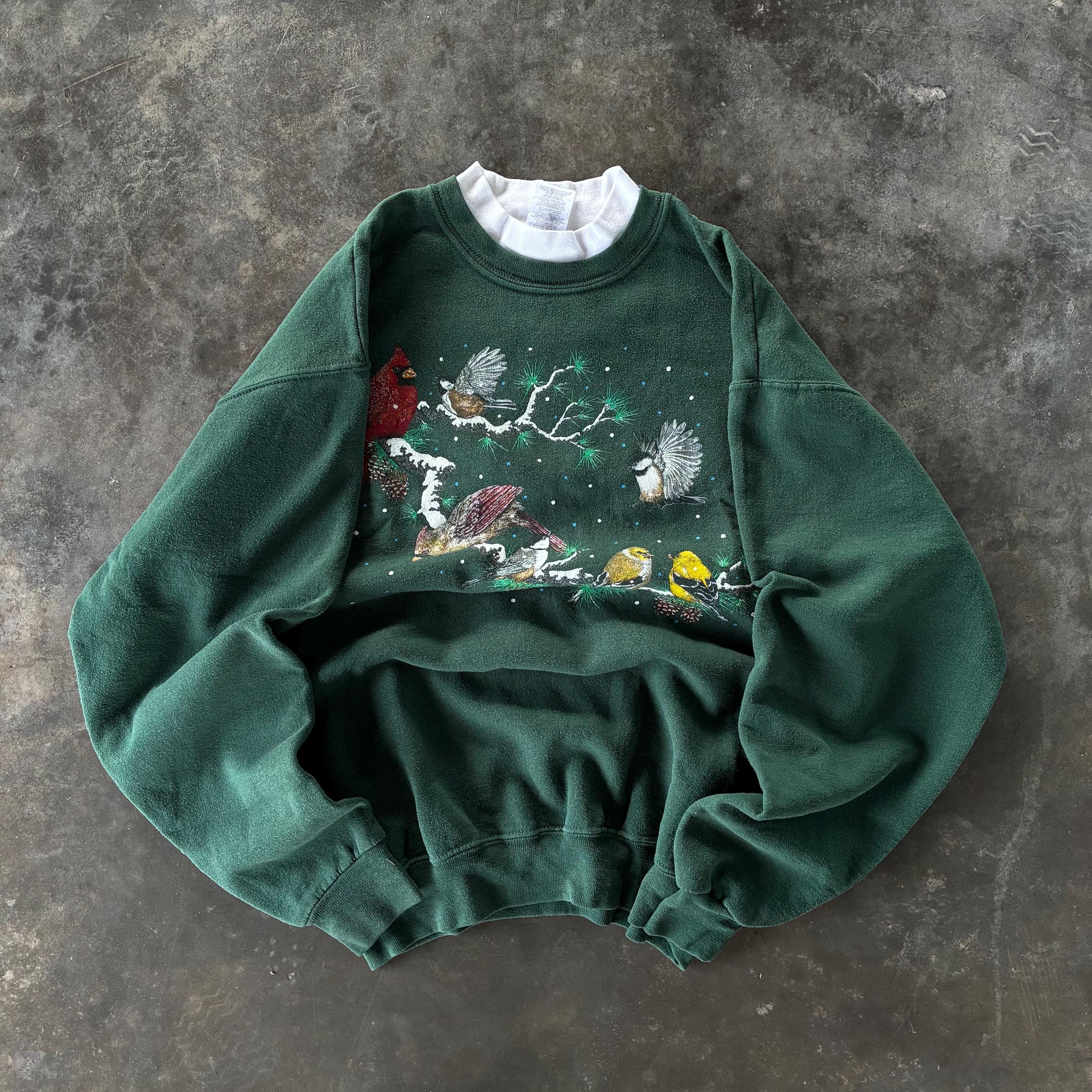 Vintage Y2K Jerzees Tag Bird Cardinals Tree Graphic Big Logo Printed Sweatshirt Crewneck Pullover Animals Graphic Colour Green Size Medium Sweatshirt – Warm & Stylish · Trending Graphic Apparel